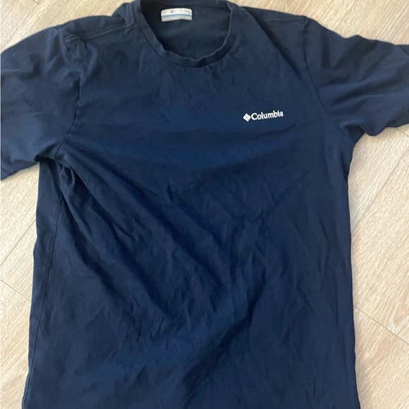 Columbia Tee Shirt Men’s - Picture 3 of 3